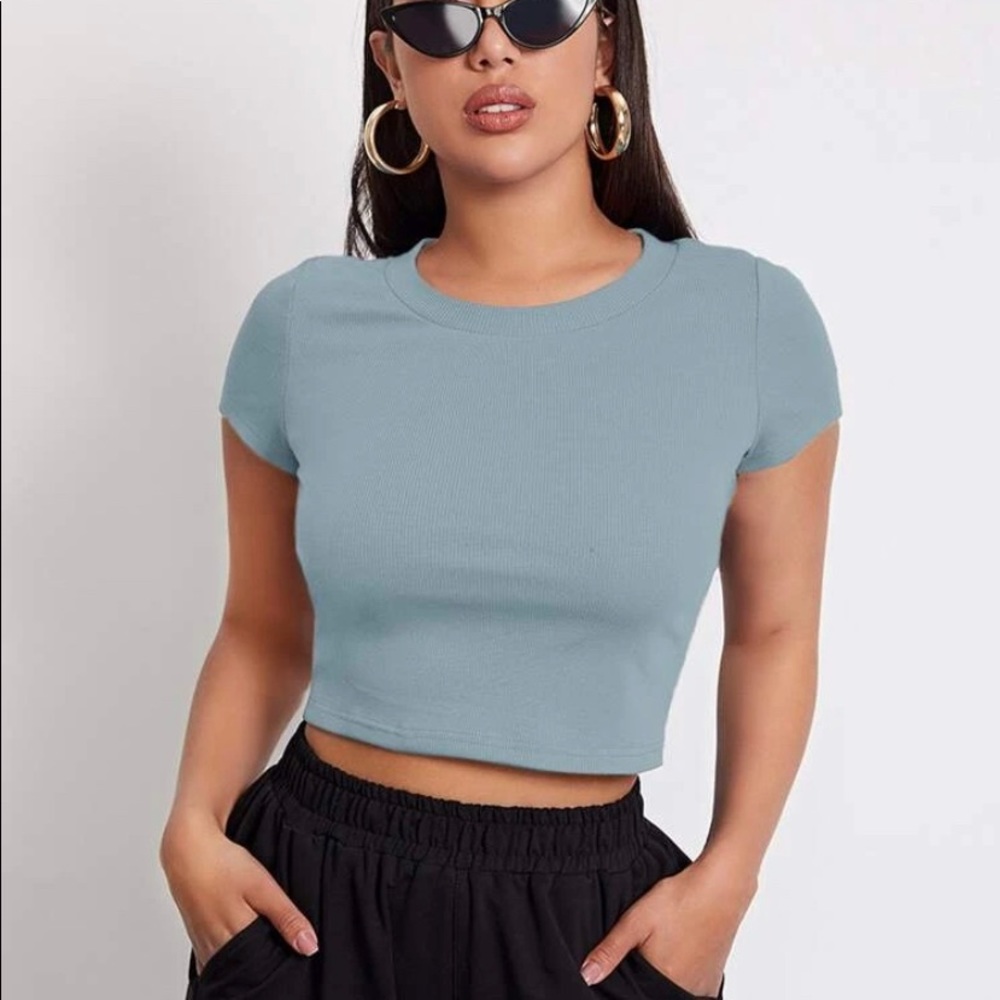 blue ribbed crop top